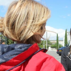 Exclusif - Sylvie Tellier, Iris Mittenaere (Miss France 2016), Patrick Poivre d'Arvor lors de l'essayage des vélos avant le début de l'Etape du Coeur 2016 pour le compte de Mécénat Chirurgie Cardiaque à l'Hôtel Appart'City à Montélimar, le 14 juillet 2016. Mécénat Chirurgie Cardiaque Enfants du Monde permet à des enfants souffrant de malformations cardiaques de venir en France et d'être opérés lorsqu'ils ne peuvent être soignés dans leur pays d'origine par manque de moyens financiers et techniques. © CVS/Bestimage