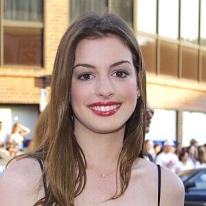 Anne Hathaway à Los Angeles en 2001