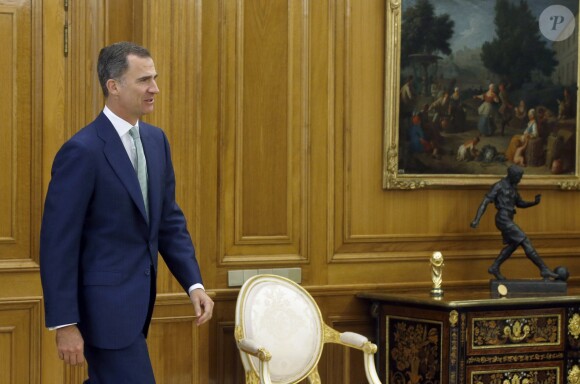 Le roi Felipe VI d'Espagne en audience avec la présidente du congrès des députés Ana Pastor à Madrid le 20 juillet 2016