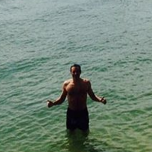 Anthony Delon en vacances au Cap-Ferret, juillet 2016.