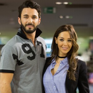 Nabilla Benattia dédicace son livre "Trop Vite" à la librairie Filigranes, à Bruxelles, Belgique, accompagnée par Thomas Vergara le 13 juin 2016.