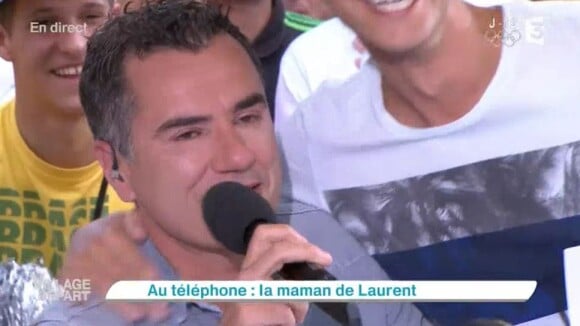 Laurent Luyat en larmes pour la dernière de "Village Départ", dimanche 24 juillet 2016, sur France 3