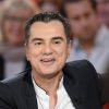 Laurent Luyat - Enregistrement de l'émission "Vivement Dimanche" à Paris le 04 novembre 2015 et qui a été diffusée le 08 novembre, France télévisions en Féte. Le magazine sportif "Stade 2" fête ses 40 ans alors que l'émission "Télématin"" fête ses 30 ans. Coadic Guirec / Bestimage