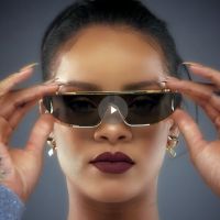 Rihanna : Avant le Stade de France, créatrice "futuriste et sporty" pour Dior