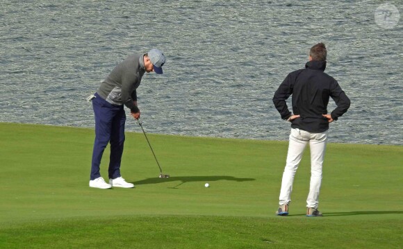 Exclusif - Justin Timberlake joue au golf sur le parcours du Bro Hog Golf à Stockholm, le 18 mai 2016.