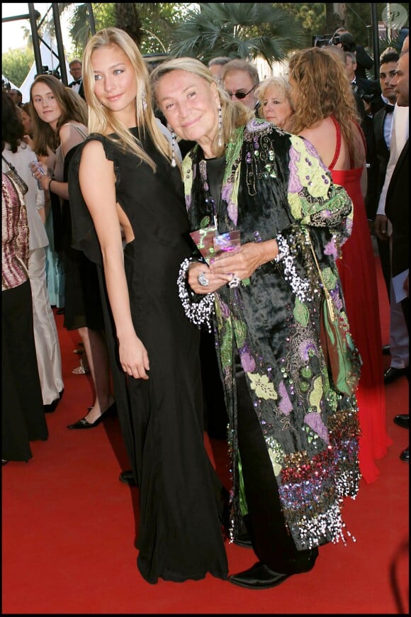 Beatrice Borromeo et Marta Marzotto lors du 58e Festival de Cannes, pour la projection de Star Wars III, La revanche des Sith le 15 mai 2005