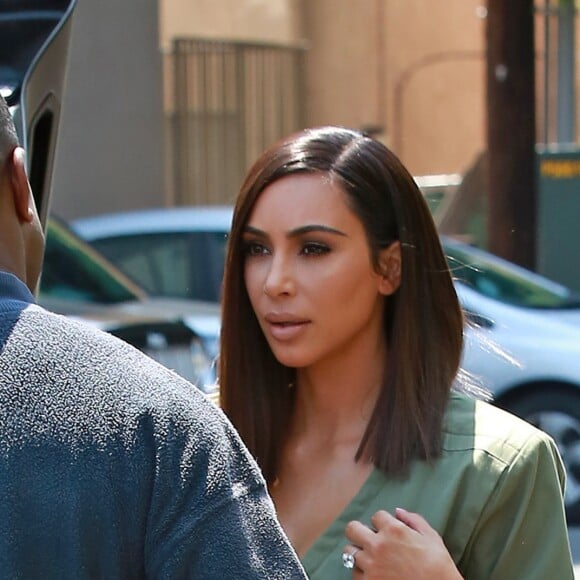 Kim Kardashian et son mari Kanye West sont allés déjeuner au restaurant Ysabel à West Hollywood, le 31 juillet 2016. Kim affiche une nouvelle coiffure !