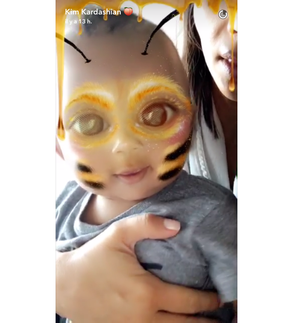 Kim Kardashian montrant son fils Saint sur Snapchat le 31 juillet 2016