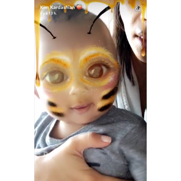 Kim Kardashian montrant son fils Saint sur Snapchat le 31 juillet 2016