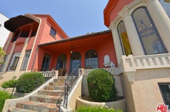 Eva Longoria a mis en vente une de ses villas de Los Angeles pour 1,3 million de dollars.