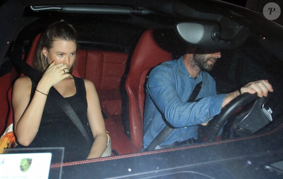 Adam Levine et sa femme Behati Prinsloo enceinte à la sortie du restaurant Craig's à West Hollywood, le 30 juillet 2016.
