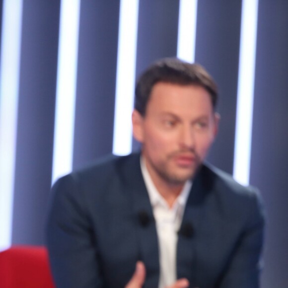 Exclusif - Enregistrement de l'émission "Le Divan" présentée par Marc-Olivier Fogiel avec Cyril Hanouna en invité, le 9 janvier 2016. Elle a été diffusée le 9 février 2016, sur France 3. © Dominique Jacovides/Bestimage