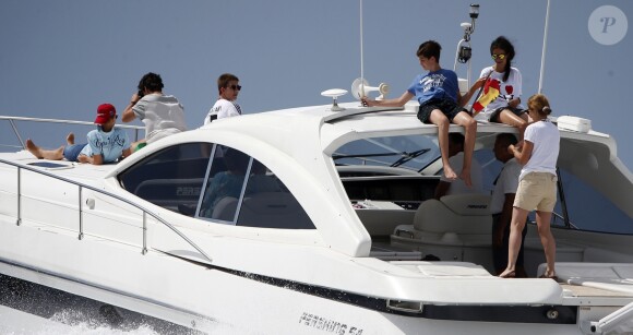 Les enfants de la famille royale espagnole à bord du yacht royal Somni le 6 août 2016 à Palme de Majorque. Photo by Ballesteros/EFE/ABACAPRESS.COM