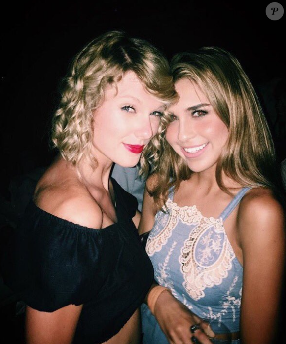 Taylor Swift a une soirée dans les Hamptons, samedi 6 août 2016. Photo publiée sur Twitter