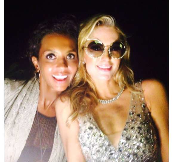 Karine Le Marchand et Paris Hilton, réunies le 3 août dernier à Ibiza.