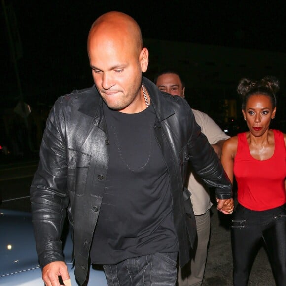 Mel B et son mari Stephen Belafonte se voient refuser l'entrée au club The Nice Guy. Ils donc allés faire la fête chez The Largo. Le 8 août 2016