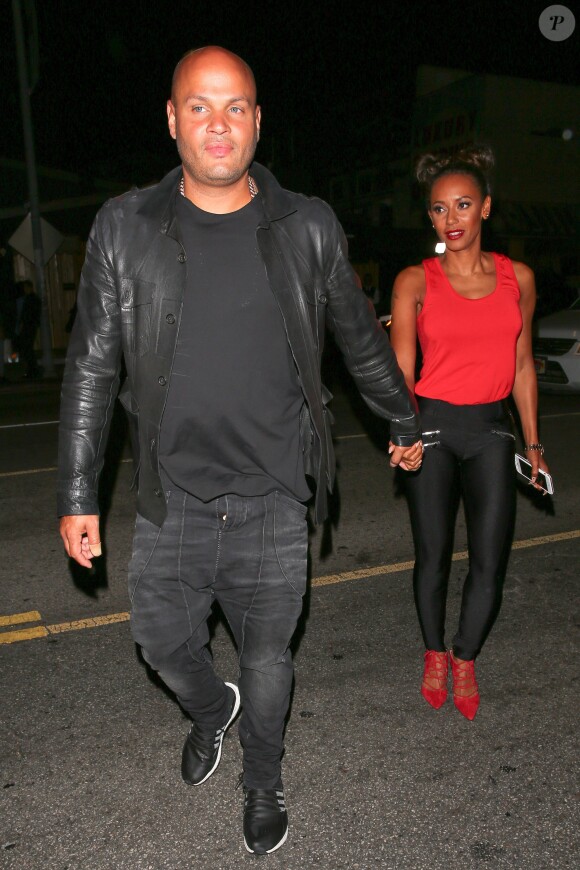 Mel B et son mari Stephen Belafonte se voient refuser l'entrée au club The Nice Guy. Ils donc allés faire la fête chez The Largo. Le 8 août 2016