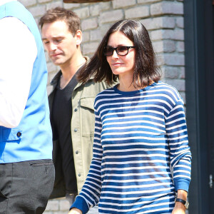 Courteney Cox et son fiancé Johnny McDaid à la fête annuelle "Memorial Day" chez Joel Silver à Malibu, le 25 mai 2015