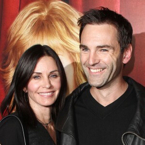 Courteney Cox, Johnny McDaid à la première de "The Comeback" à Hollywood, le 5 novembre 2014