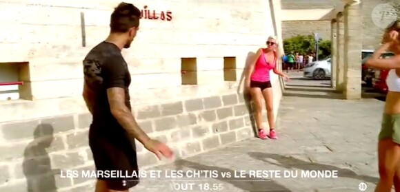 Julien et Jessica se disputent dans le pré-générique des "Marseillais et les Ch'tis VS Le reste du monde", août 2016