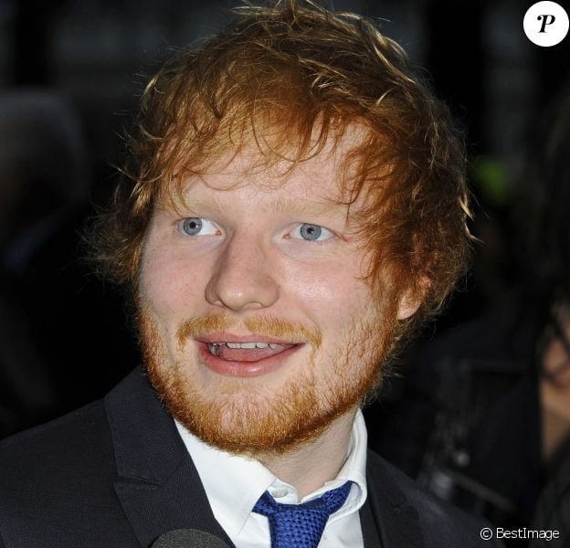 Ed Sheeran - Arrivée des people à la projection du film "Ed Sheeran: Jumpers For Goalposts" à Londres, le 22 octobre 2015.