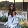 Kim Kardashian vêtue d'une chemise blanche et d'un short noir au studios de Westlake le 12 aout 2016.  Kim Kardashian is spotted at a studio in Westlake, California on August 12, 2016.12/08/2016 - Westlake