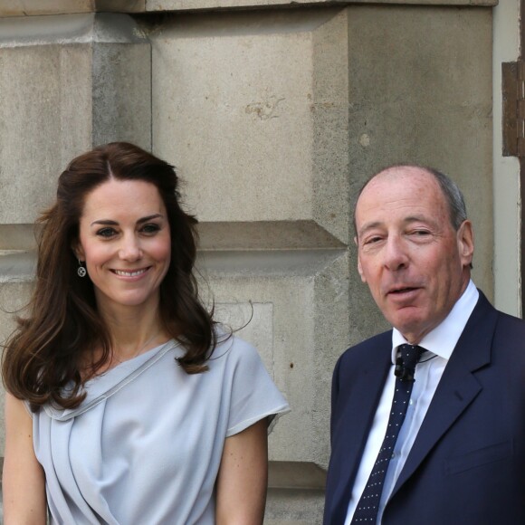 La duchesse Catherine de Cambridge lors d'un déjeuner caritatif du Anna Freud Center à la Spencer House à Londres, le 4 mai 2016.