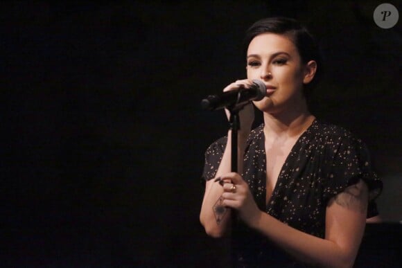 Rumer Willis en concert au Cafe Carlyle à New York le 7 avril 2016. Bruce Willis avec sa femme Emma Heming, Demi Moore avec Tallulah Belle Willis et Donna Karan étaient présents au café.