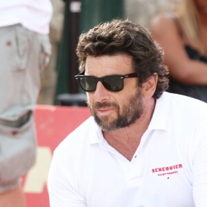 Patrick Bruel - Tournoi de pétanque des célébrités organisé par la maison Sénéquier sur la place des Lices à Saint-Tropez le 19 août 2016.