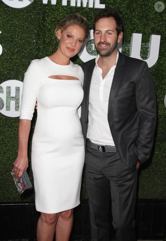 Katherine Heigl (enceinte) et son mari Josh Kelley à la soirée "CBS Television Studios Summer" au centre Pacific Design à West Hollywood, Californie, Etats-Unis, le 10 août 2016.