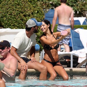 Exclusif - Nabilla Benattia et son compagnon Thomas Vergara en vacances à Las Vegas, le 7 août 2016.