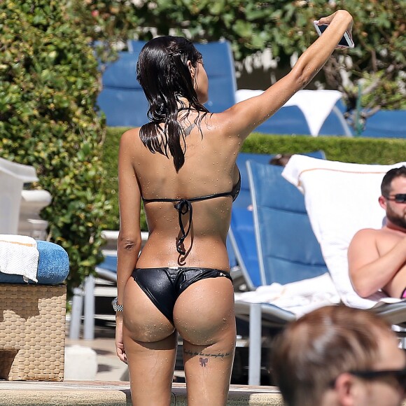 Exclusif - Nabilla Benattia et son compagnon Thomas Vergara en vacances à Las Vegas, le 7 août 2016.