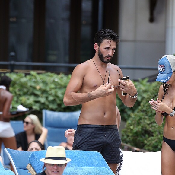 Exclusif - Nabilla Benattia et son compagnon Thomas Vergara en vacances à Las Vegas, le 7 août 2016.