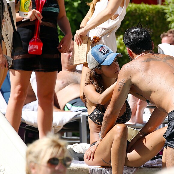 Exclusif - Nabilla Benattia et son compagnon Thomas Vergara en vacances à Las Vegas, le 7 août 2016.