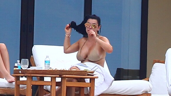 Kim Kardashian : Un sosie torride pour échapper aux photographes ?