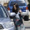 Mila Kunis enceinte se promène dans les rues de Los Angeles, le 24 août 2016