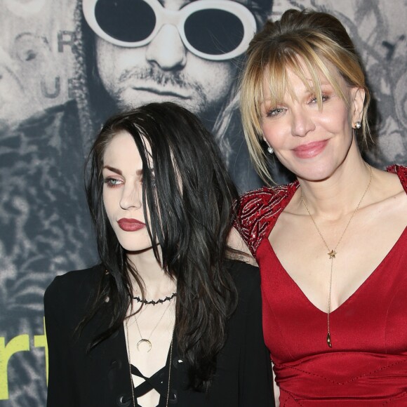 Courtney Love et sa fille Frances Bean Cobain assistent à la première du film "Kurt Cobain : Montage of Heck" à Hollywood, le 21 avril 2015.