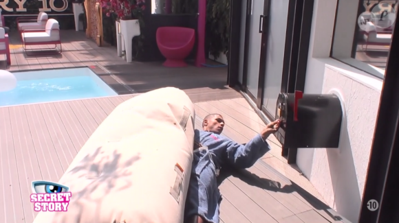 Episode de "Secret Story 10" sur NT1. Le 31 août 2016.