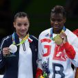 L'Anglaise Nicola Adams bat Sarah Ourahmoune en finale de boxe féminine, catégorie des -51kg, à Rio lors des Jeux olympiques, le 20 août 2016.