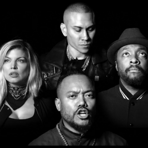 Les Black Eyed Peas reprennent leur titre Where Is The Love avec d'autres nombreuses stars. Image extraite d'une vidéo publiée sur Youtube, le 1er septembre 2016