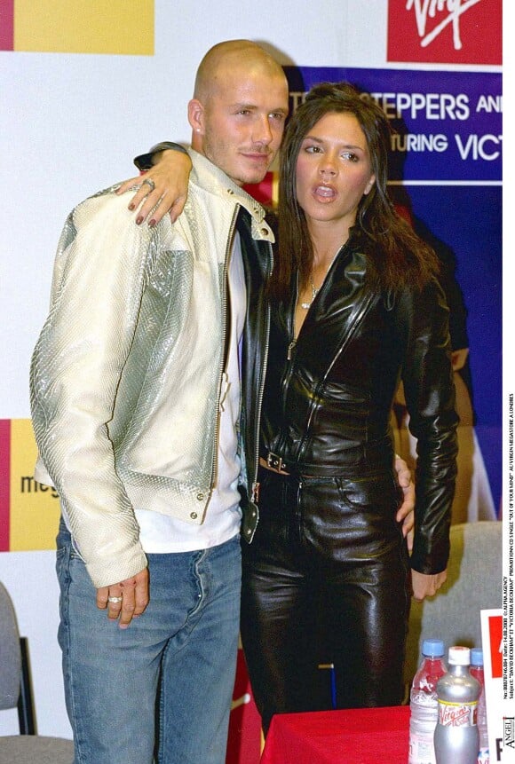 Victoria Adams et David Beckham à Londres le 14 août 2000