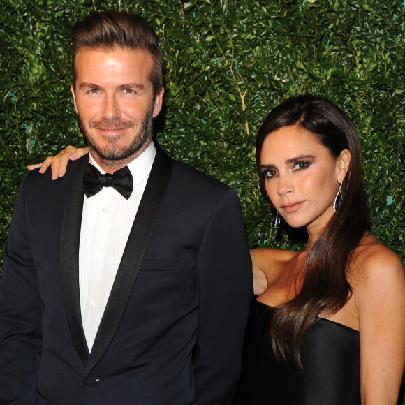 David Beckham et sa femme Victoria Beckham - Soirée "Evening Standard Theatre Awards" à Londres le 30 novembre 2014.