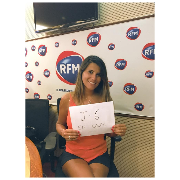 Karine Ferri se mobilise pour la promotion de En Coloc, la nouvelle web-série de Capucine Anav, qui sera diffusée sur Youtube, le 4 septembre prochain. Image publiée sur Instagram au mois d'août 2016