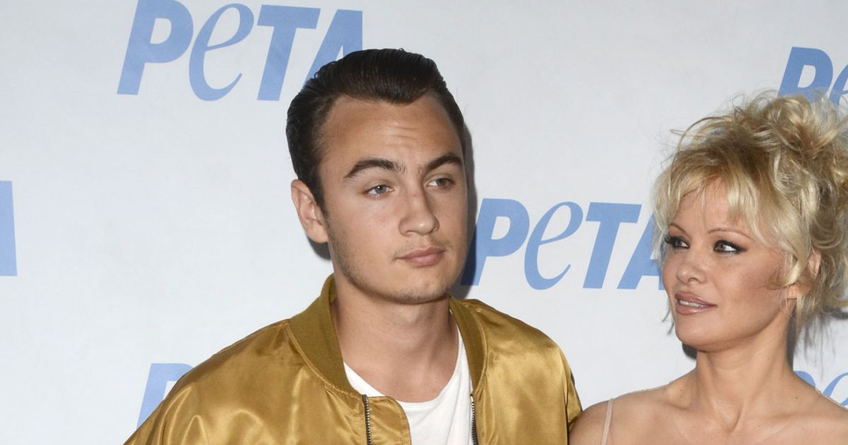 Pamela Anderson et son fils Brandon Lee à la soirée Launch party for