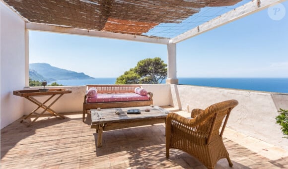 Exclusif - La villa de Michael Douglas et Catherine Zeta-Jones est a vendre pour la somme de 40 millions d'euros.
