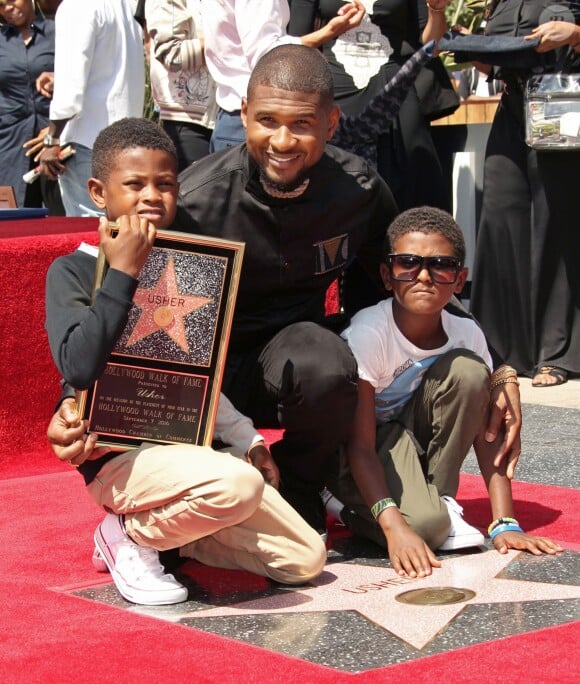 Usher et ses enfants Naviyd Raymond et Usher Raymond V - Usher inaugure son étoile sur le Walk of Fame à Hollywood, le 7 septembre 2016.