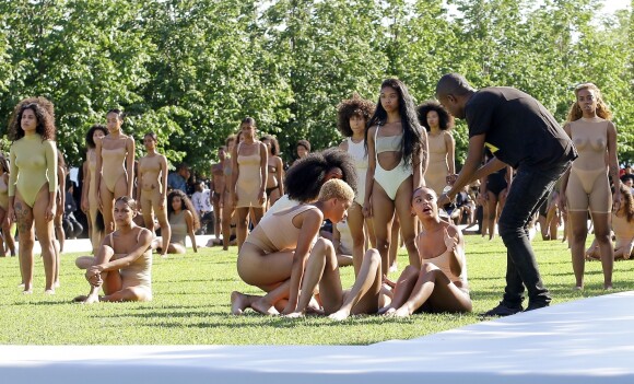 Défilé "Yeezy season 4" de Kanye West au Franklin D. Roosevelt Four Freedoms Park à New York le 7 septembre 2016.