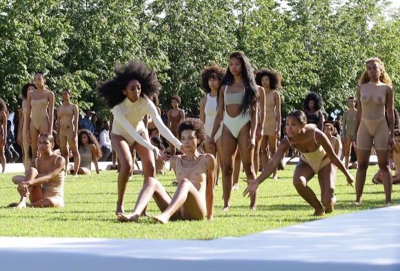 Défilé "Yeezy season 4" de Kanye West au Franklin D. Roosevelt Four Freedoms Park à New York le 7 septembre 2016.