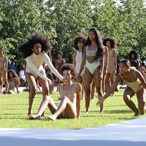 Défilé "Yeezy season 4" de Kanye West au Franklin D. Roosevelt Four Freedoms Park à New York le 7 septembre 2016.