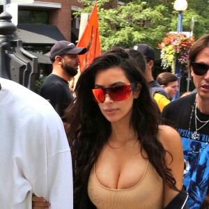 Kim Kardashian et son mari Kanye West font du shopping à Toronto, Canada, le 31 août 2016.